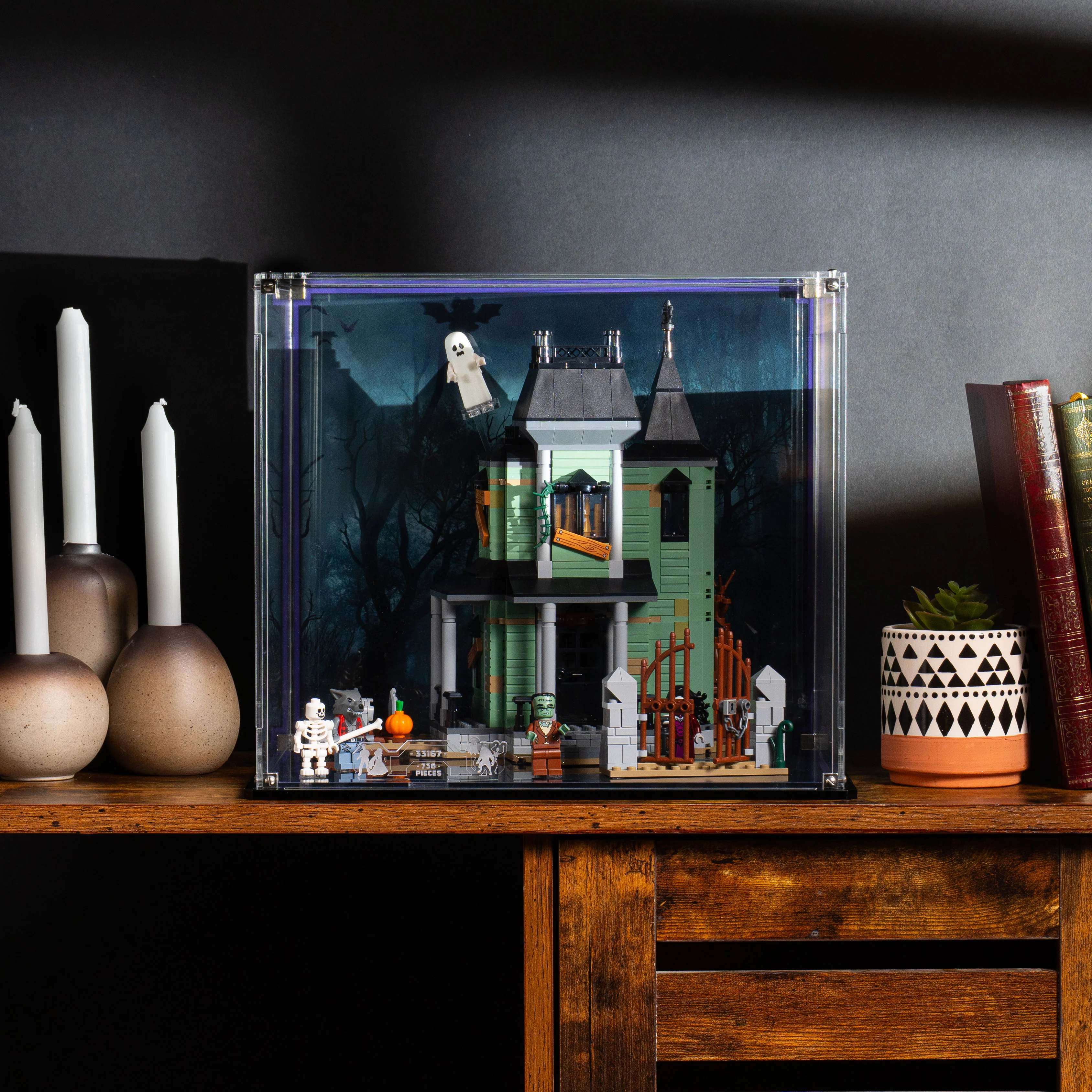 Display Case for LEGO® Creator: Haunted Mansion (31167) - Image 2