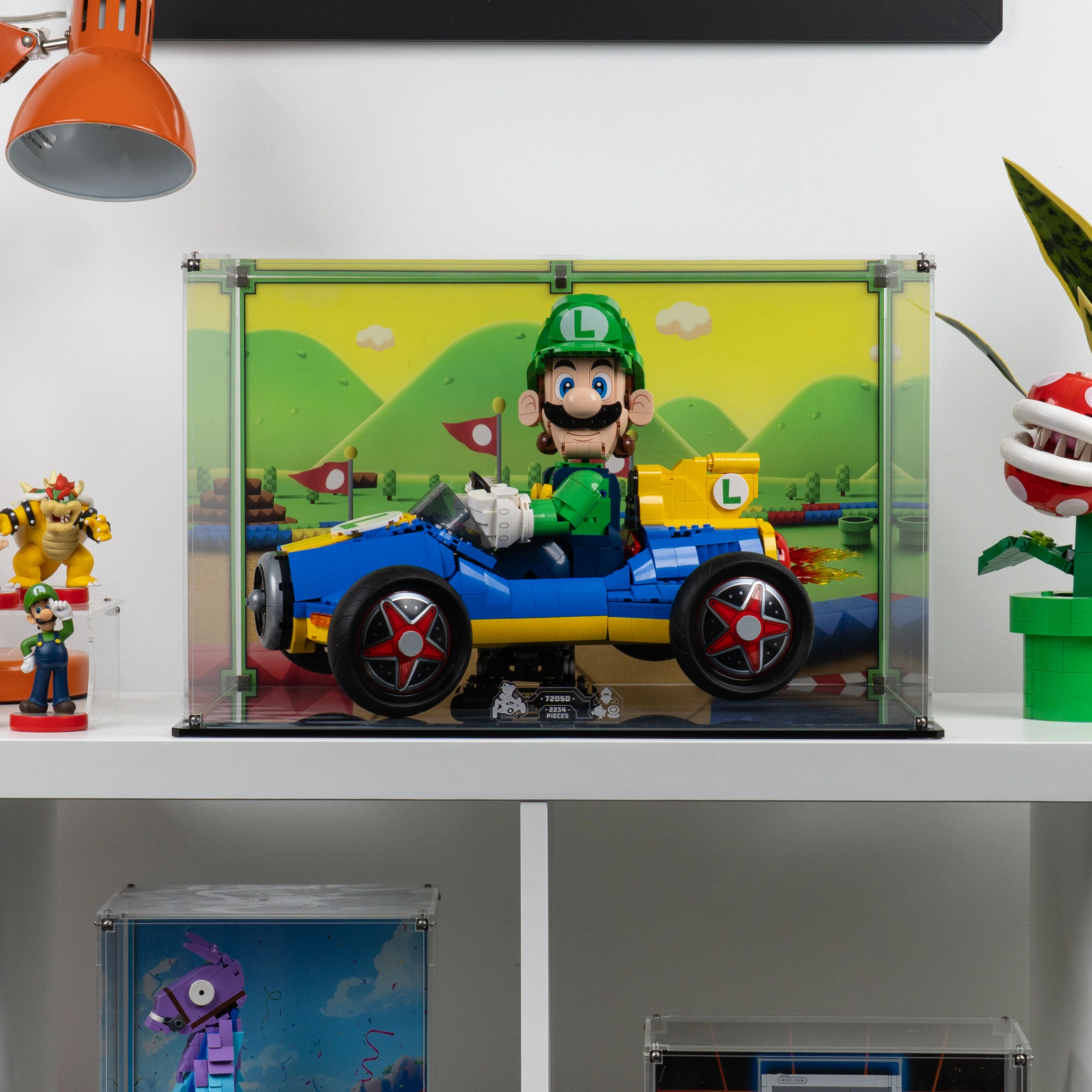 Display Case for LEGO® Mario Kart™ Luigi & Mach 8 (72050) - Image 14