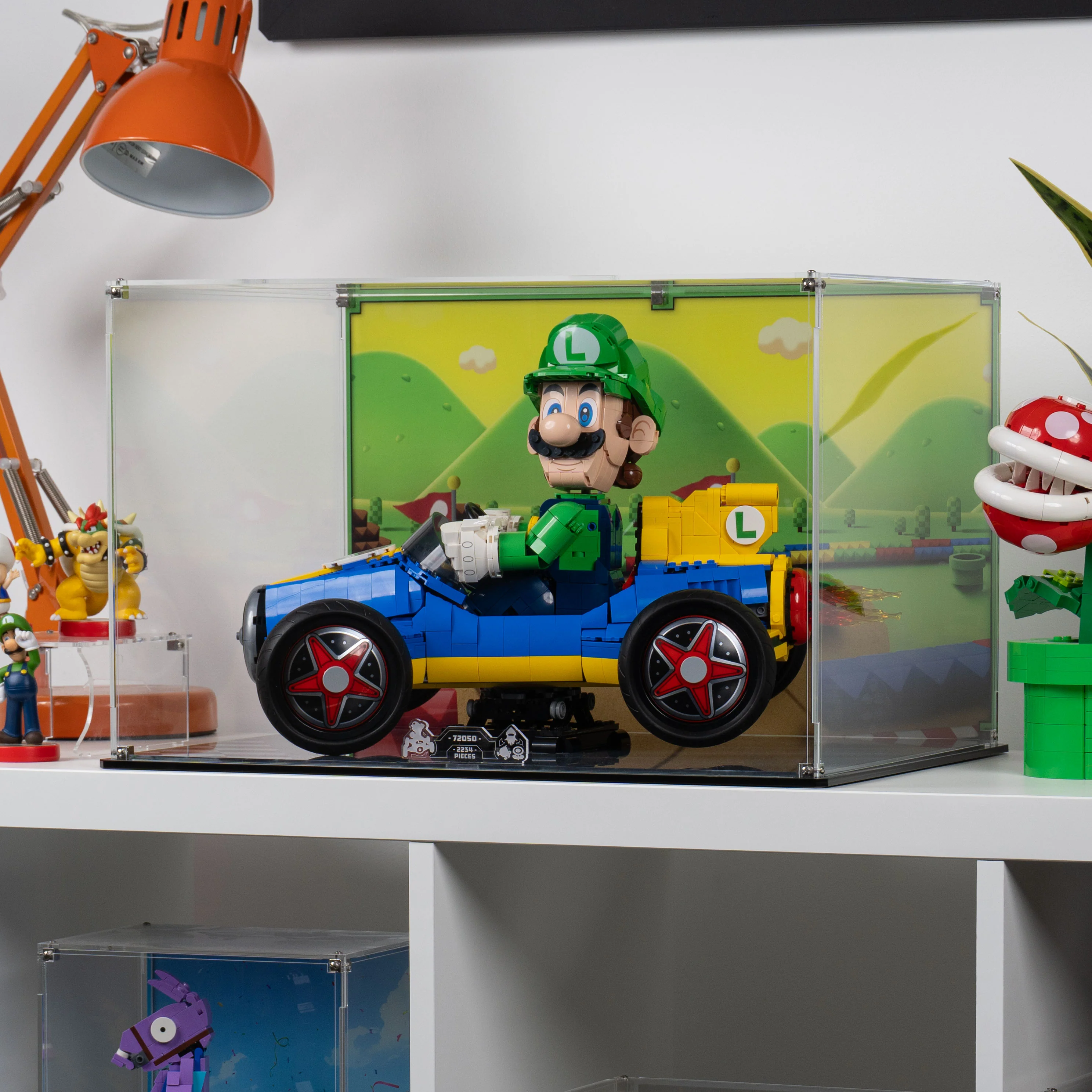 Display Case for LEGO® Mario Kart™ Luigi & Mach 8 (72050) - Image 2