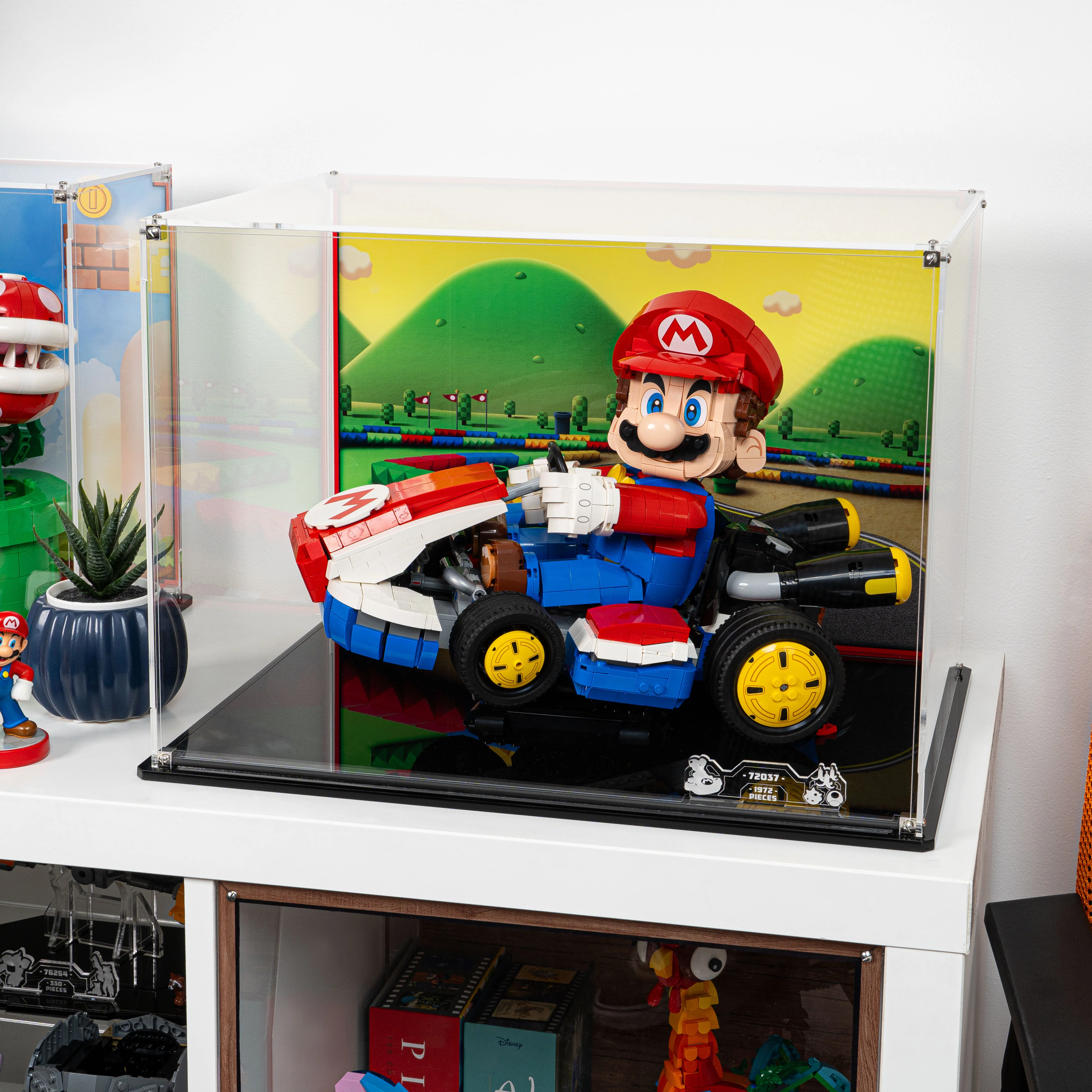 Display Case for LEGO® Mario Kart™ Mario & Standard Kart (72037) - Image 8
