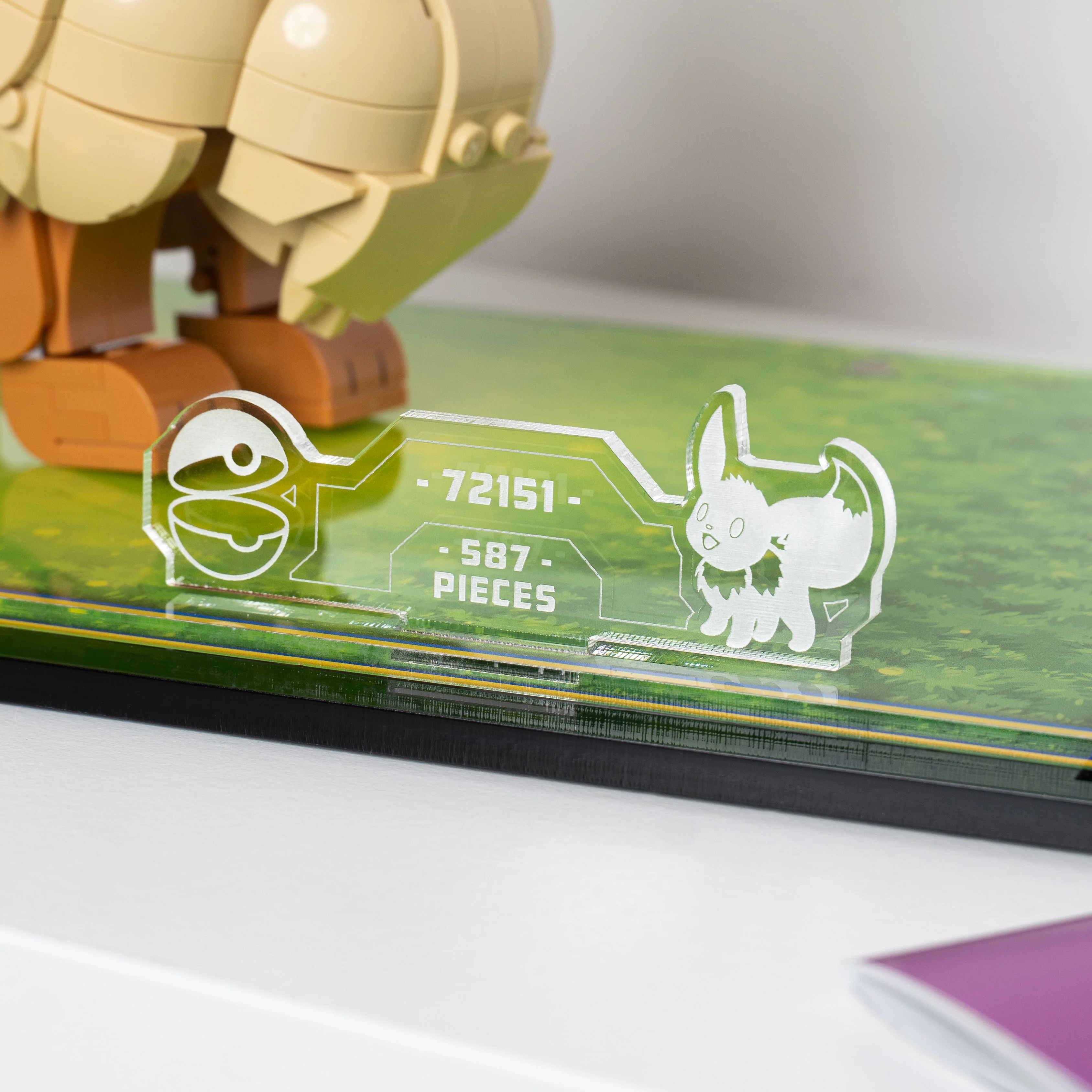 Display Case for LEGO® Pokémon™: Eevee (72151) - Image 13