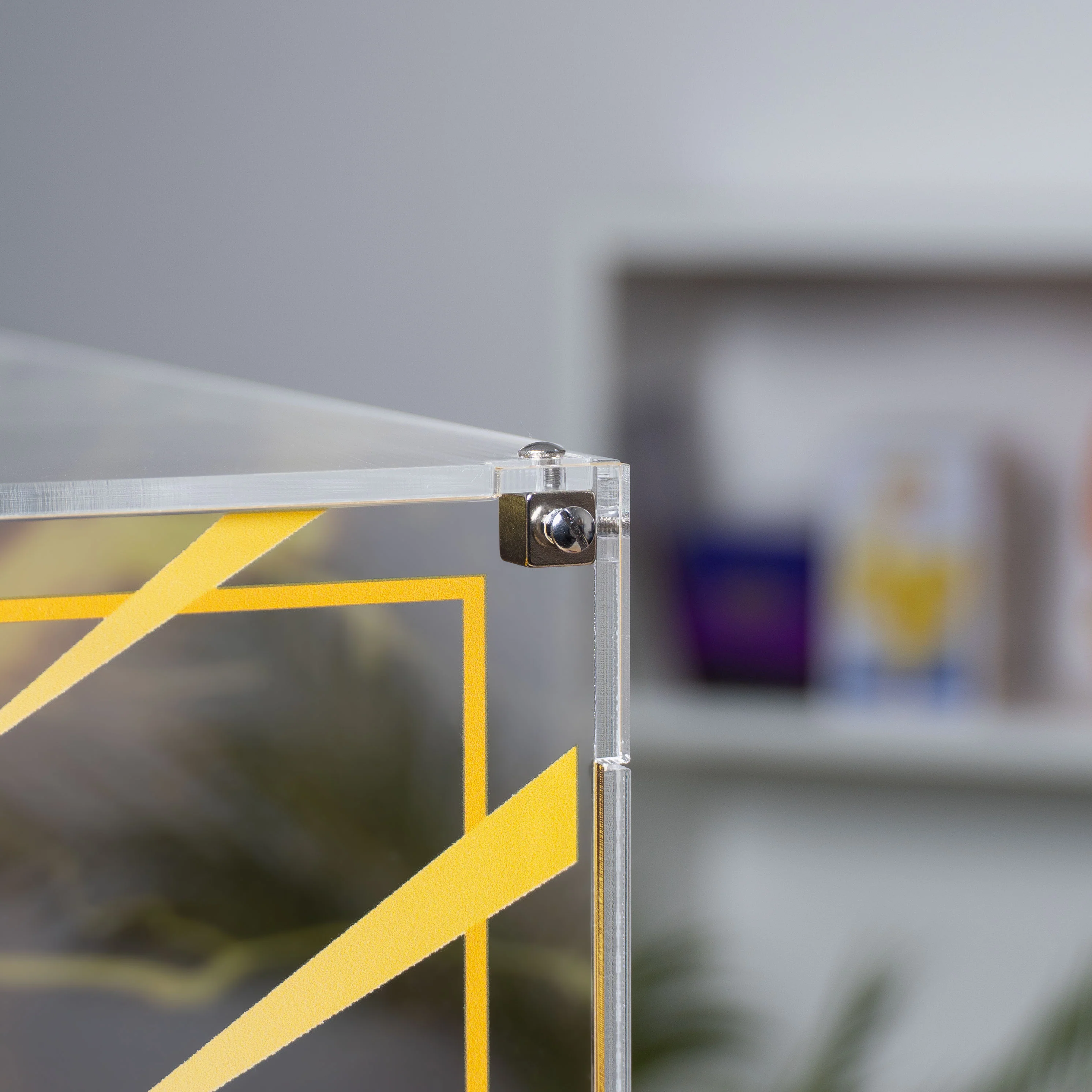 Display Case for LEGO® Pokémon™: Pikachu and Poké Ball (72152) - Image 13