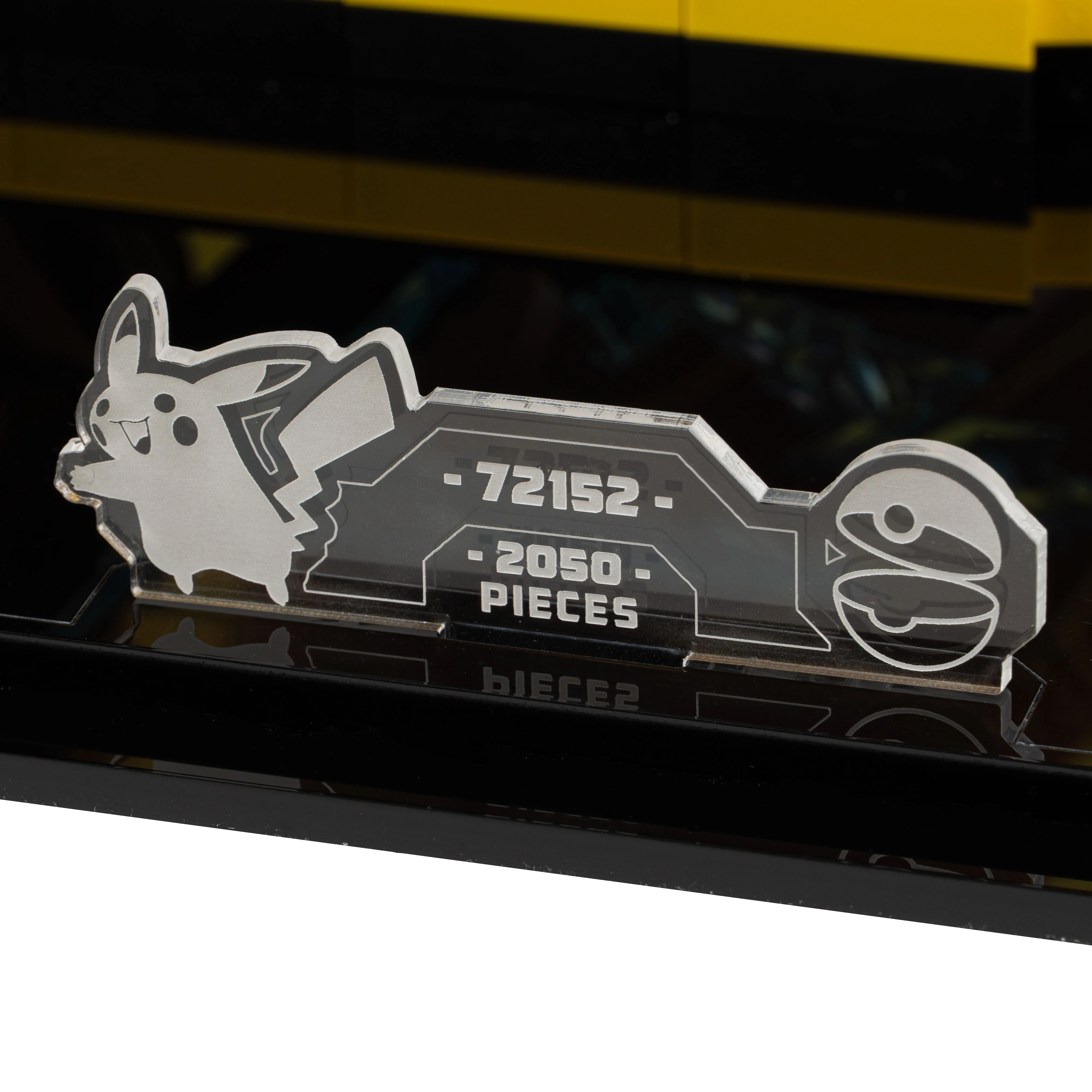 Display Case for LEGO® Pokémon™: Pikachu and Poké Ball (72152) - Image 6