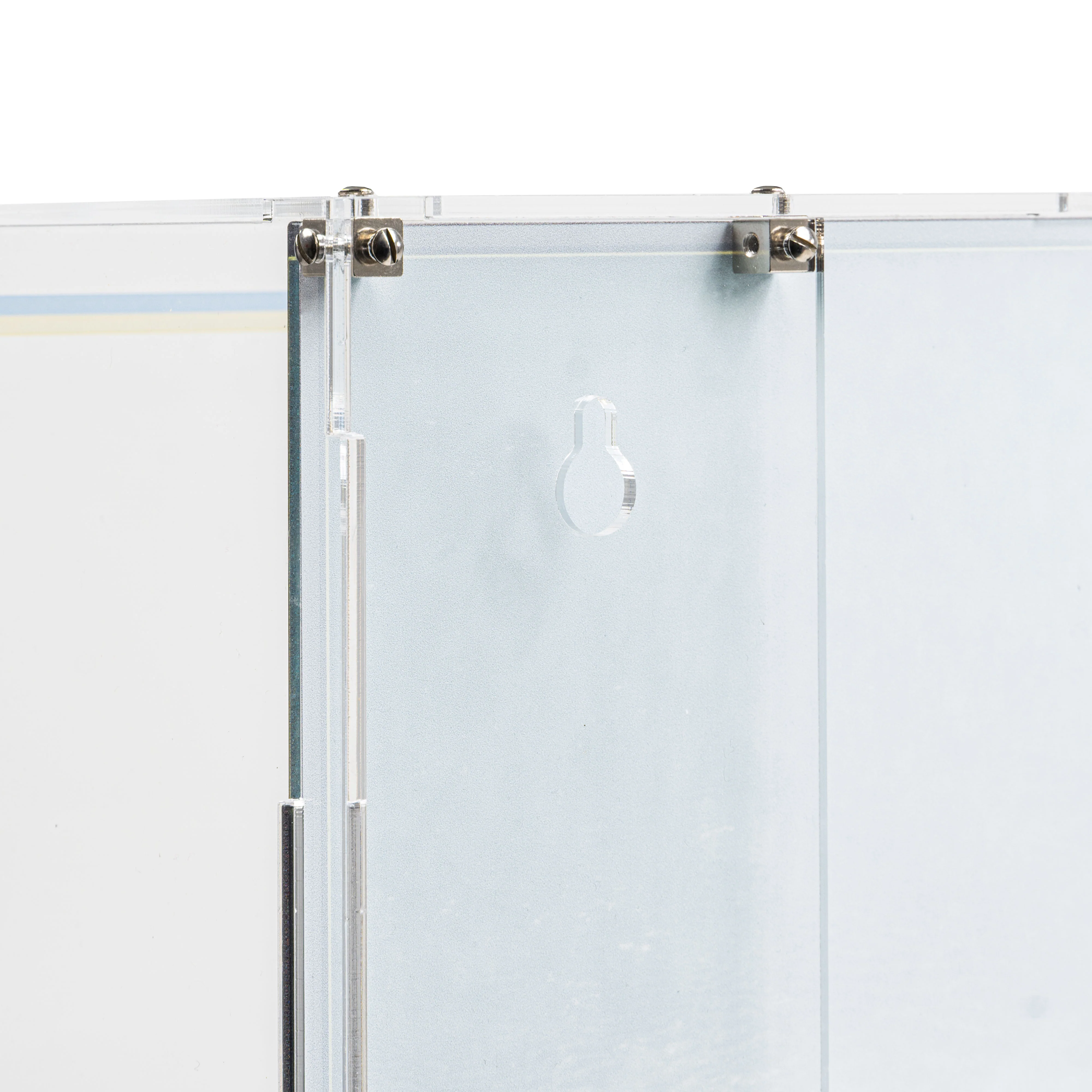 Wall Mountable Display Case for LEGO® Star Wars: New Republic X-Wing Starfighter™ (75460) - Image 10