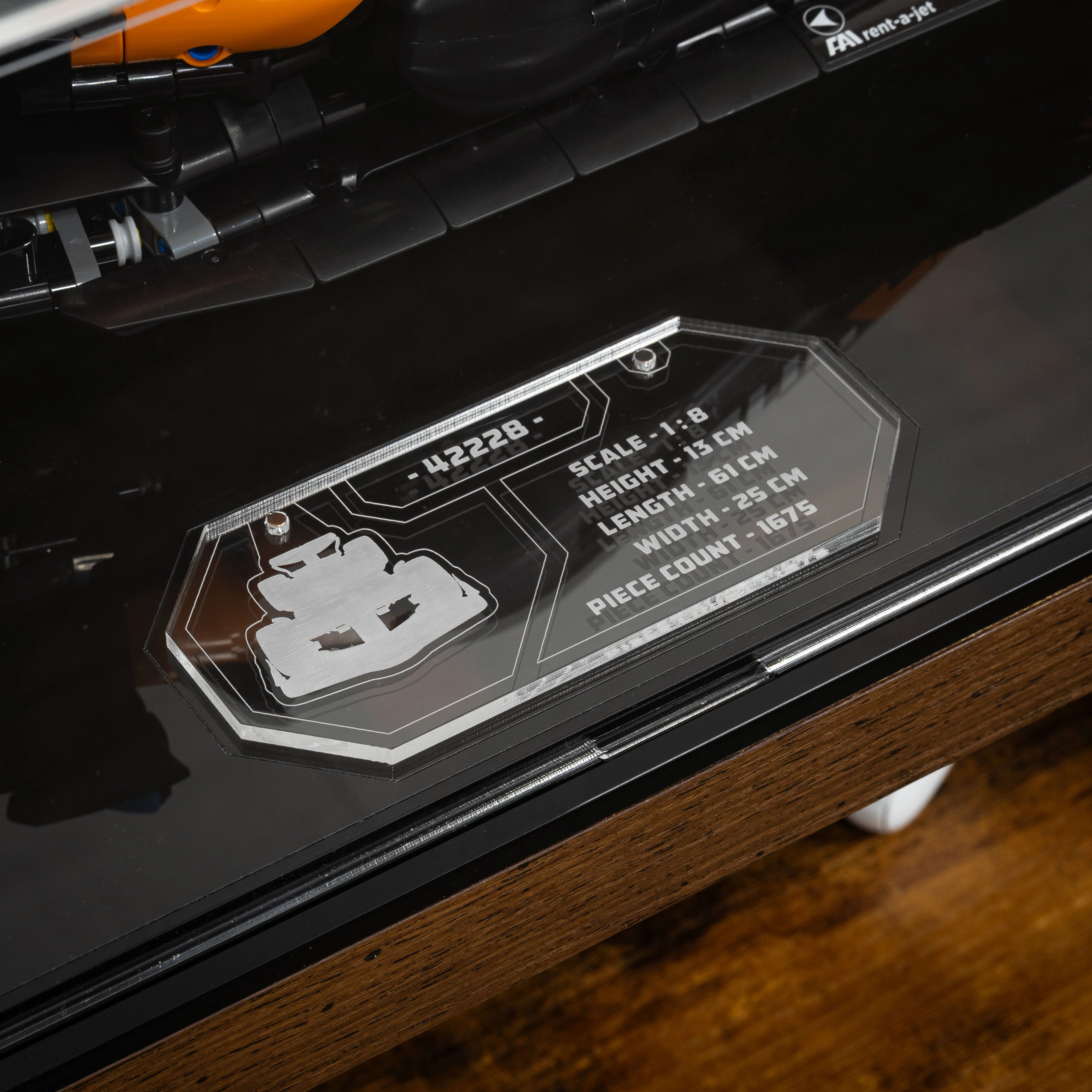 Display Case for LEGO® Technic McLaren MCL39 F1® Car (42228) - Image 10