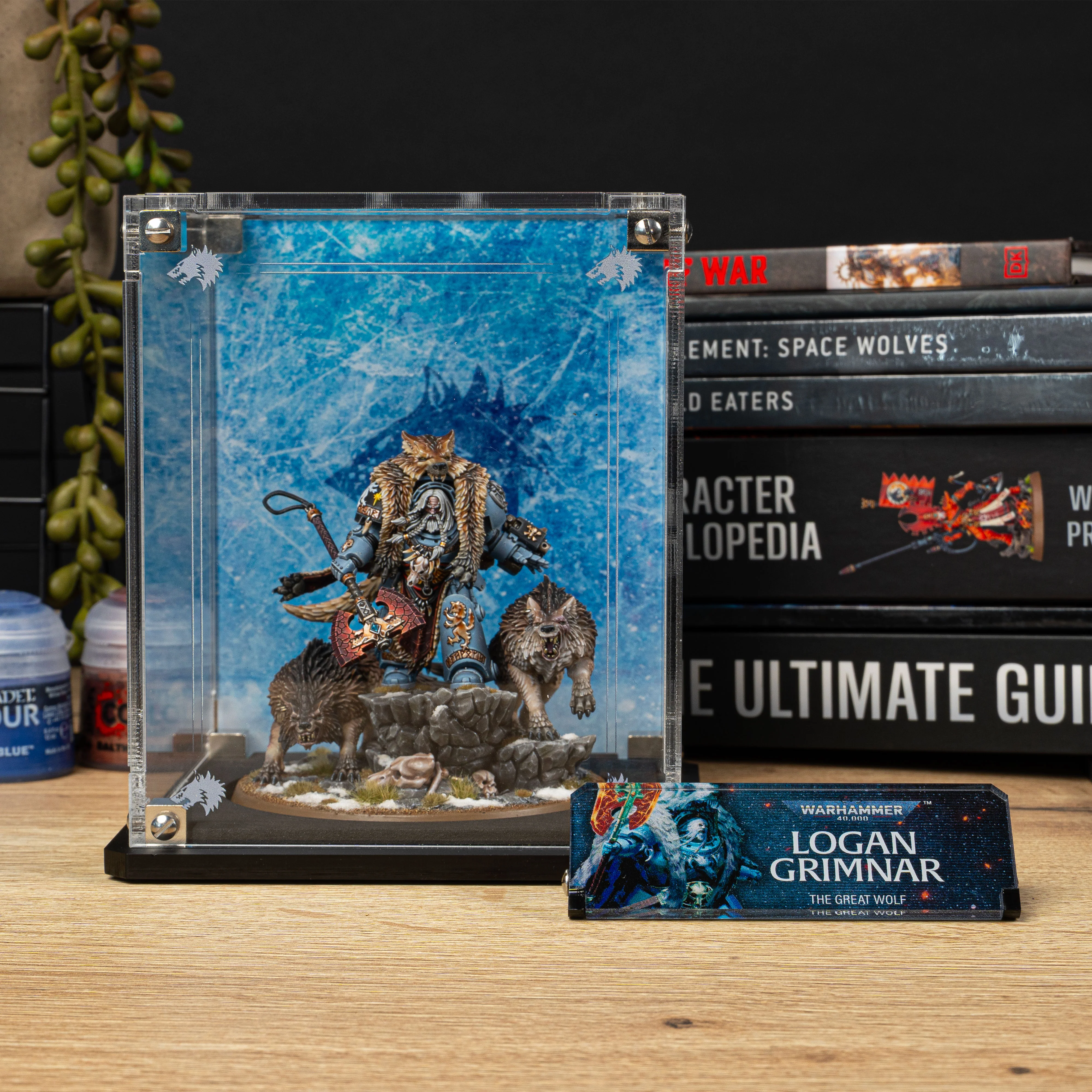 Display Case for Warhammer® 40,000 Logan Grimnar - Image 2