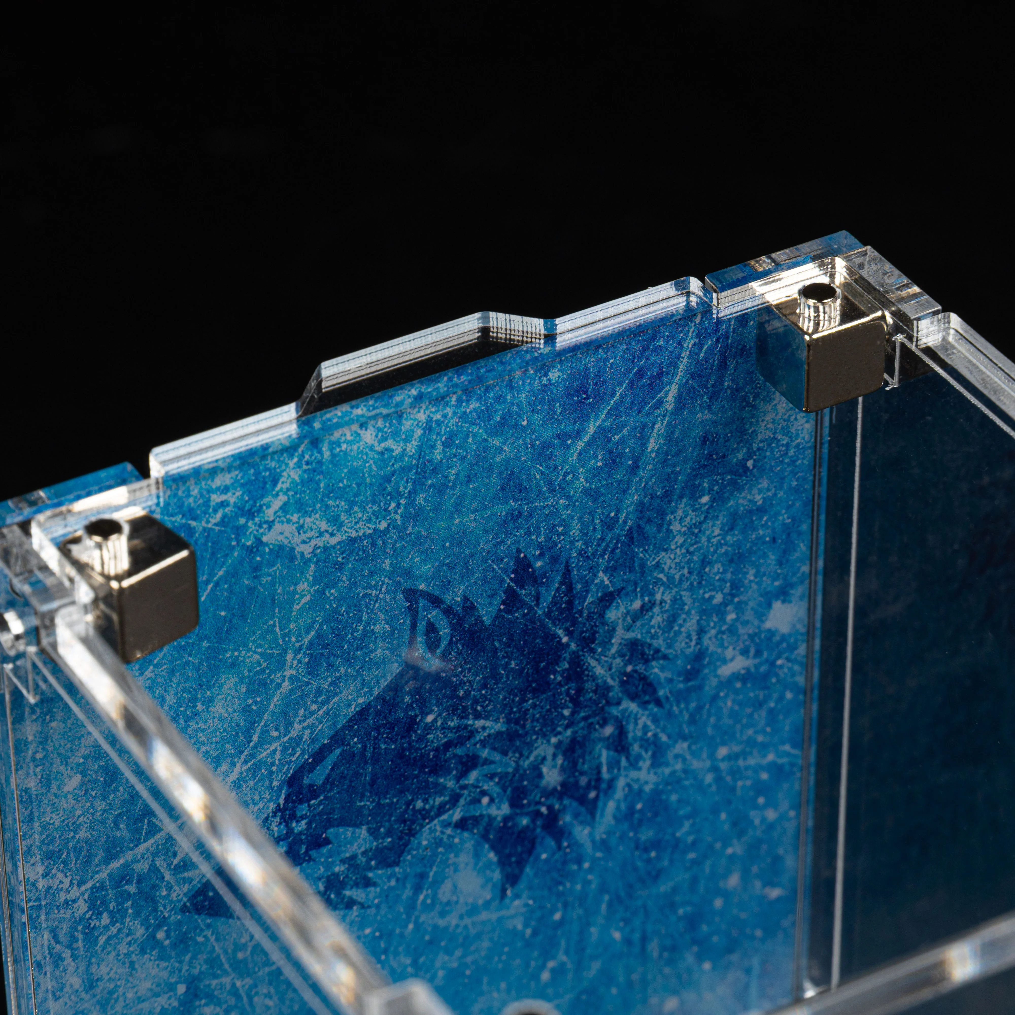 Display Case for Warhammer® 40,000 Ragnar Blackmane - Image 7