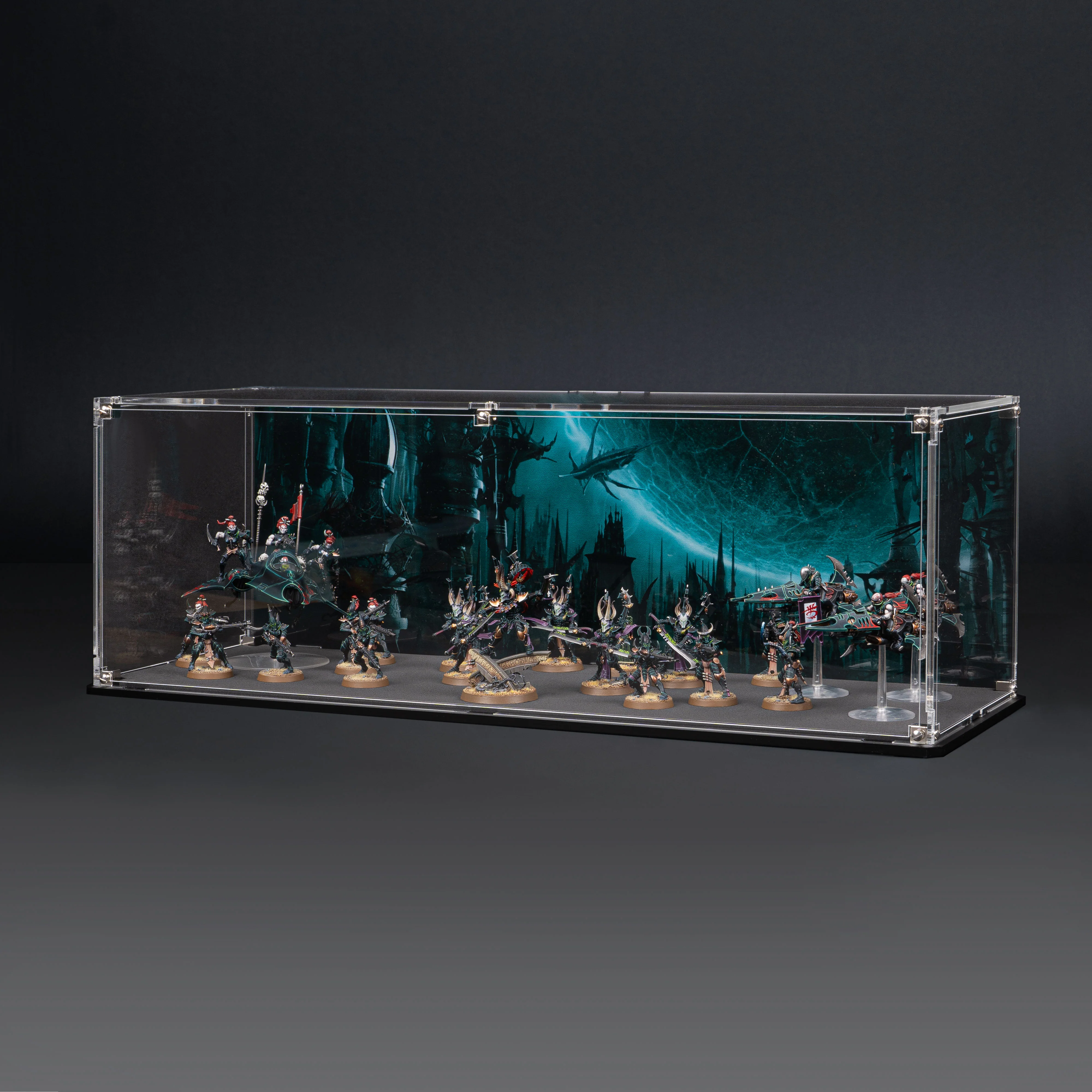 Display Case for Warhammer® Army with Commorragh Background