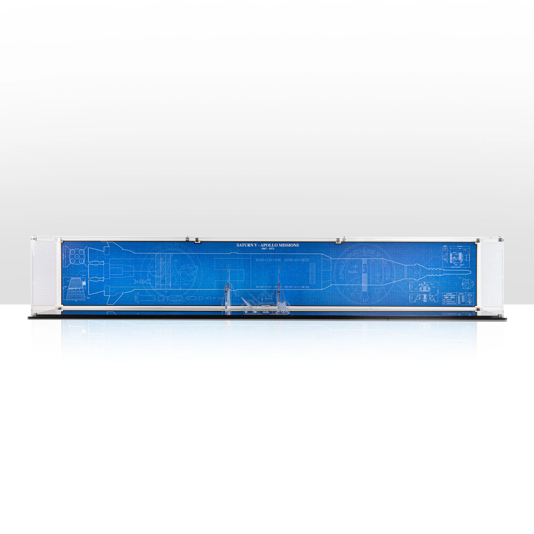 Display Case (horizontal) for LEGO® Ideas: NASA Apollo Saturn V (21309) - Image 3