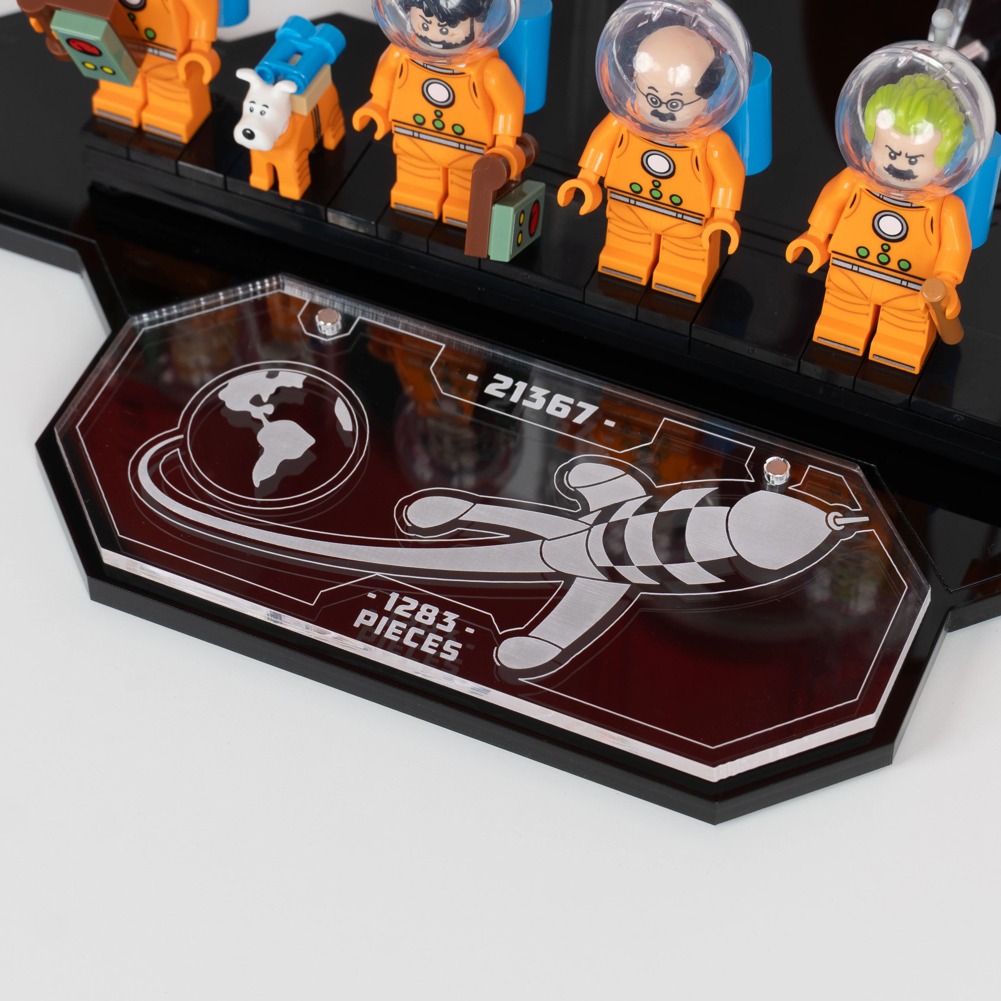 Display Stand for LEGO® Ideas: Tintin® Moon Rocket (21367) - Image 7