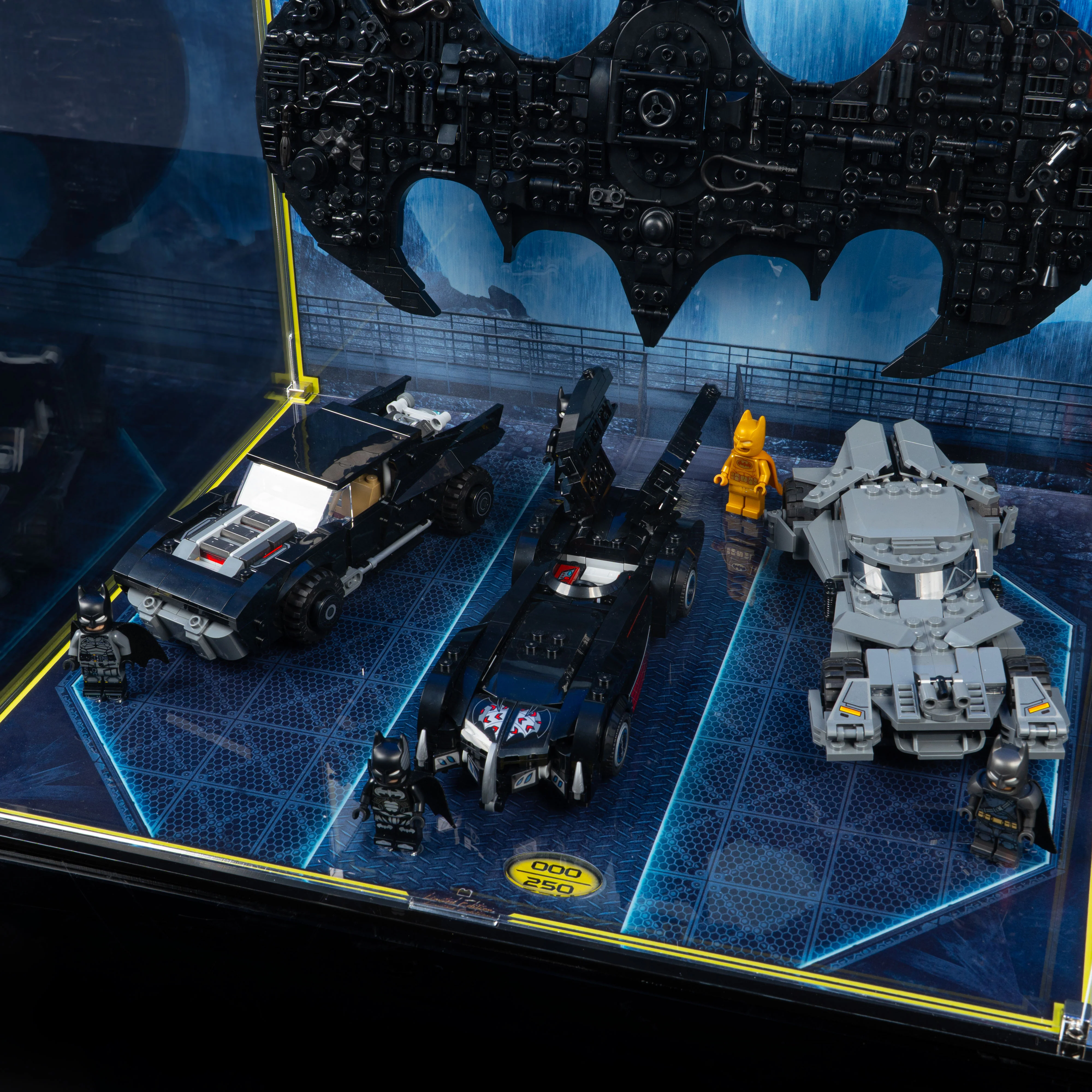 Limited Edition Display Case for LEGO® Batman™ Logo & Cars (76330) (76332) (76333) (76331) - Image 10
