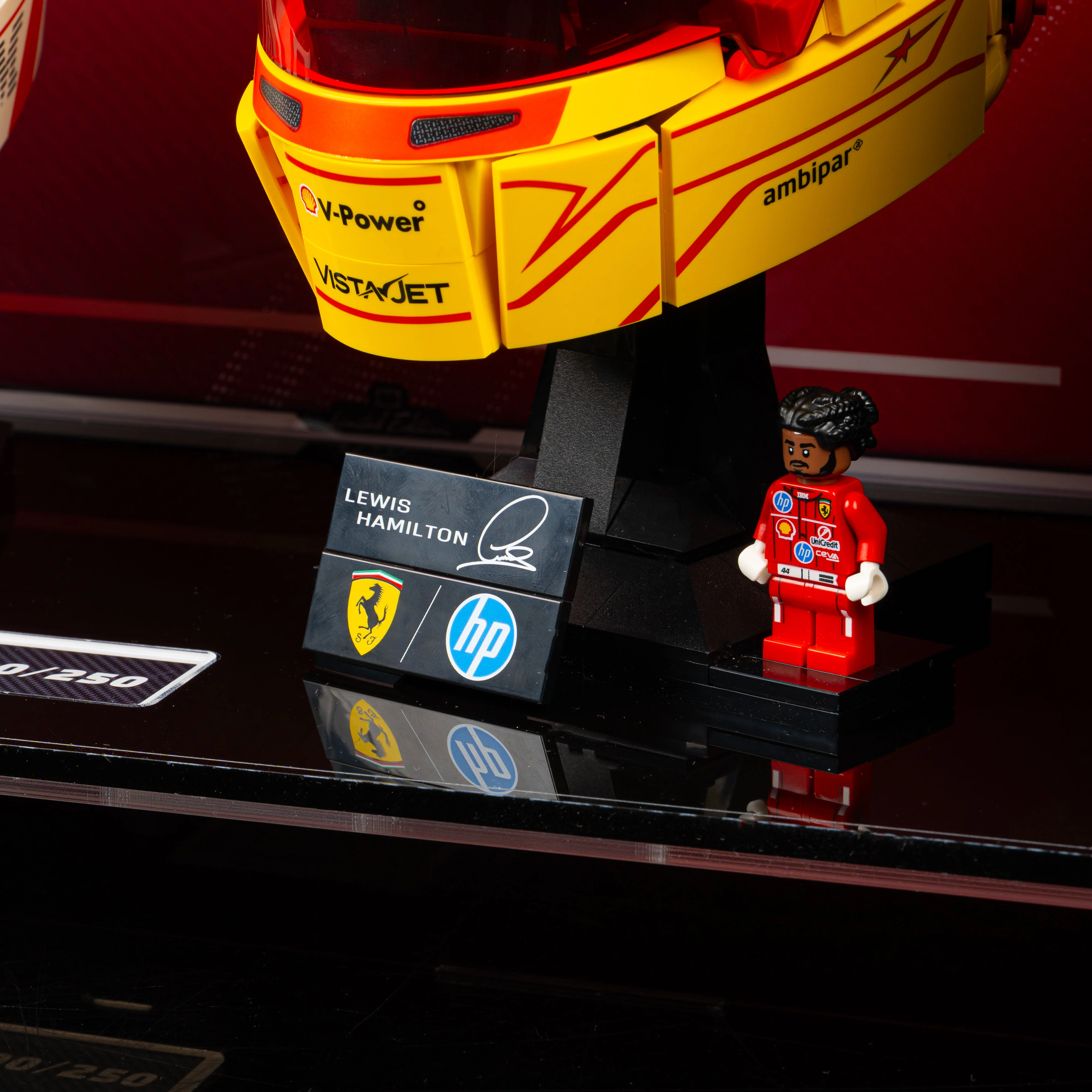 Limited Edition Display Case for LEGO® Editions: Scuderia Ferrari HP Lewis Hamilton (43022) & Charles Leclerc Helmets (43014) - Image 9