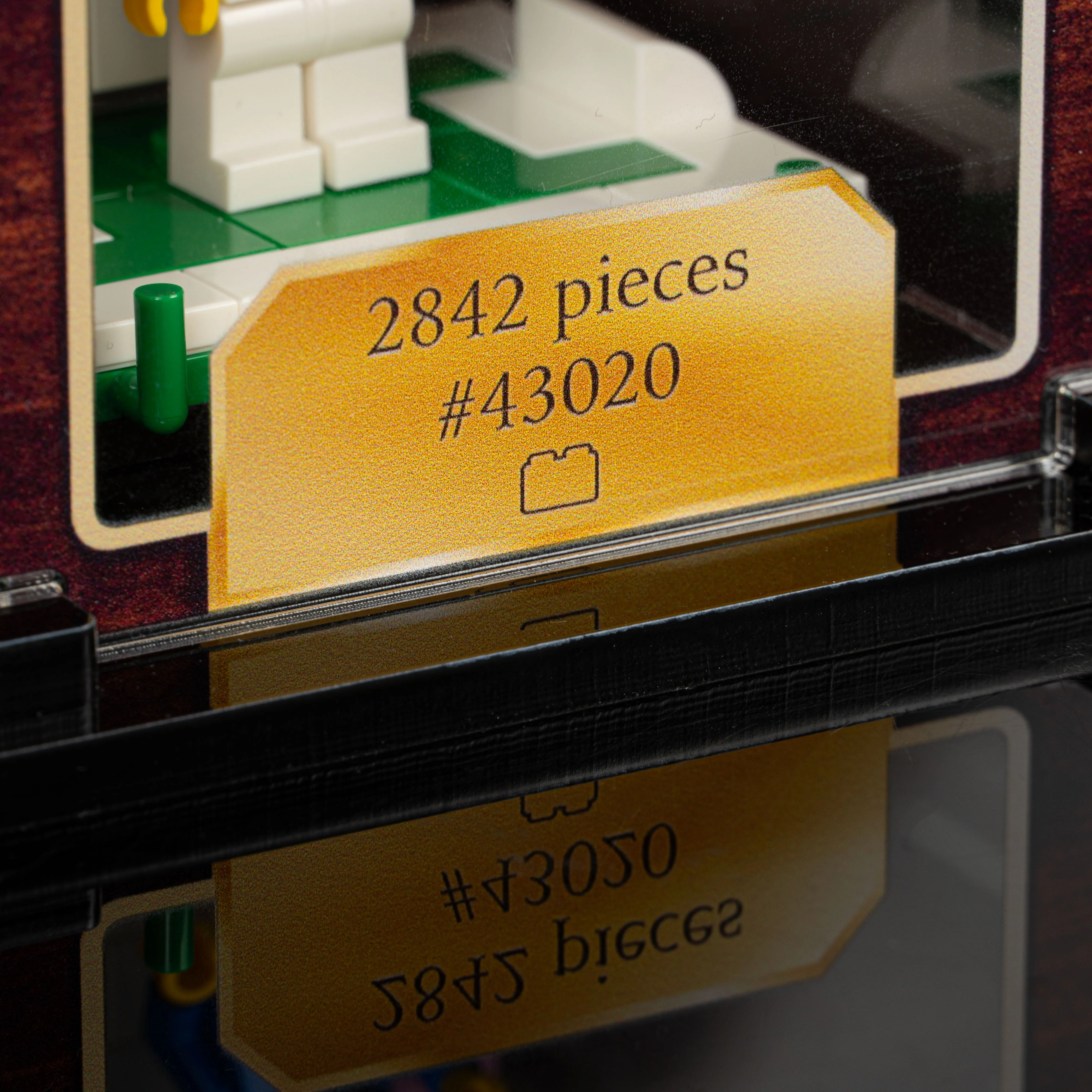 Limited Edition Display Case for LEGO® FIFA World Cup™ Official Trophy (43020) - Image 10