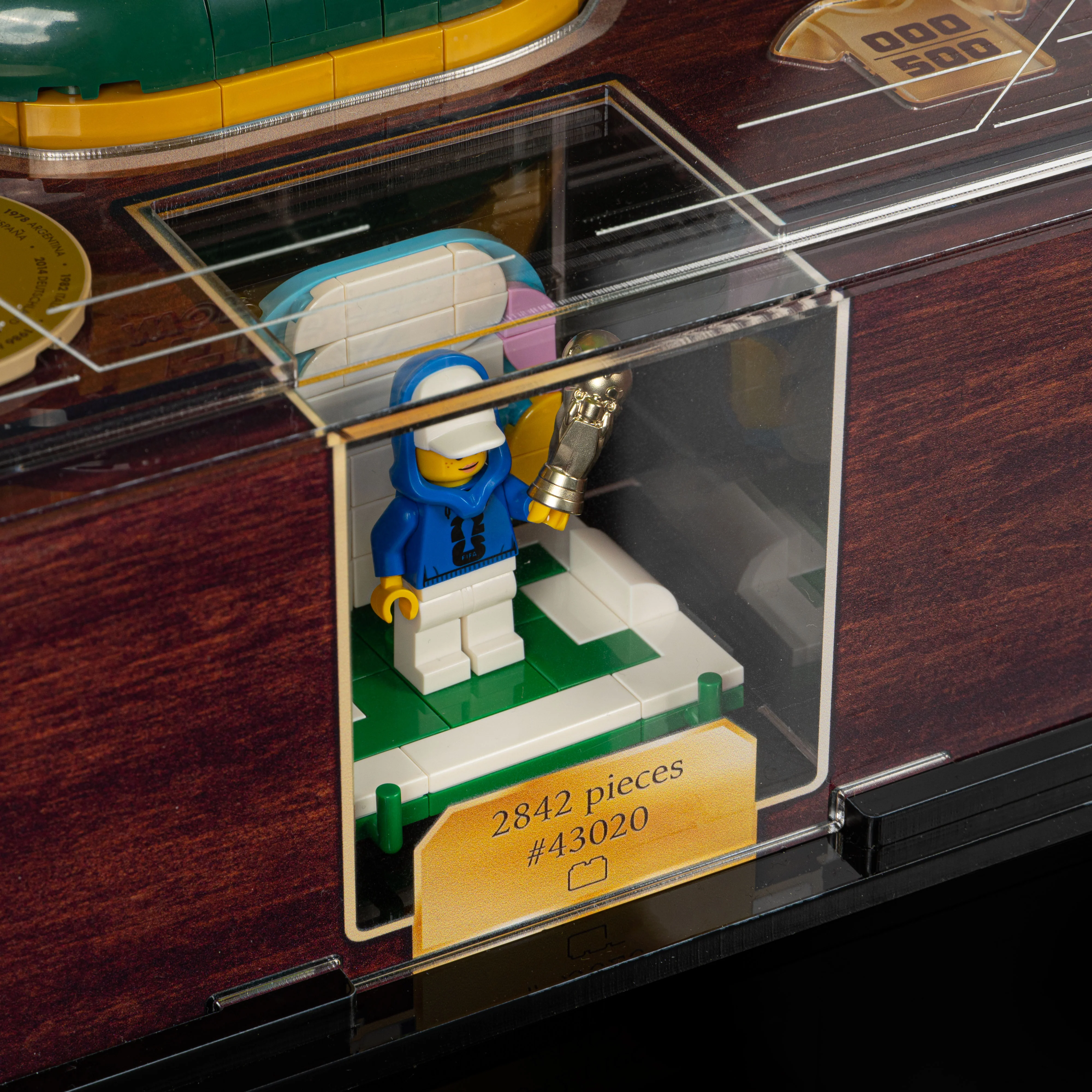 Limited Edition Display Case for LEGO® FIFA World Cup™ Official Trophy (43020) - Image 12