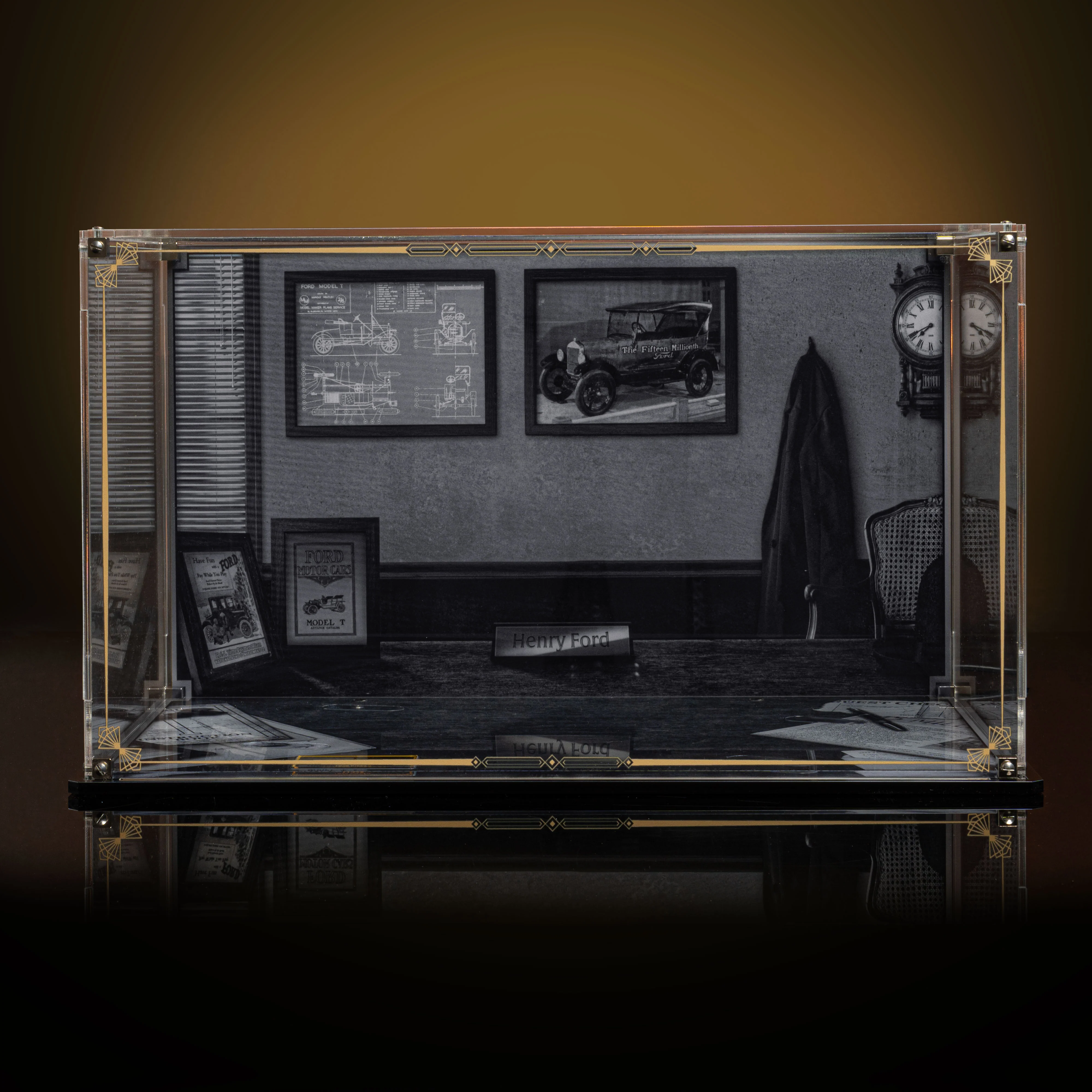 Limited Edition Display Case for LEGO® Icons: Ford Model T (11376) - Image 3