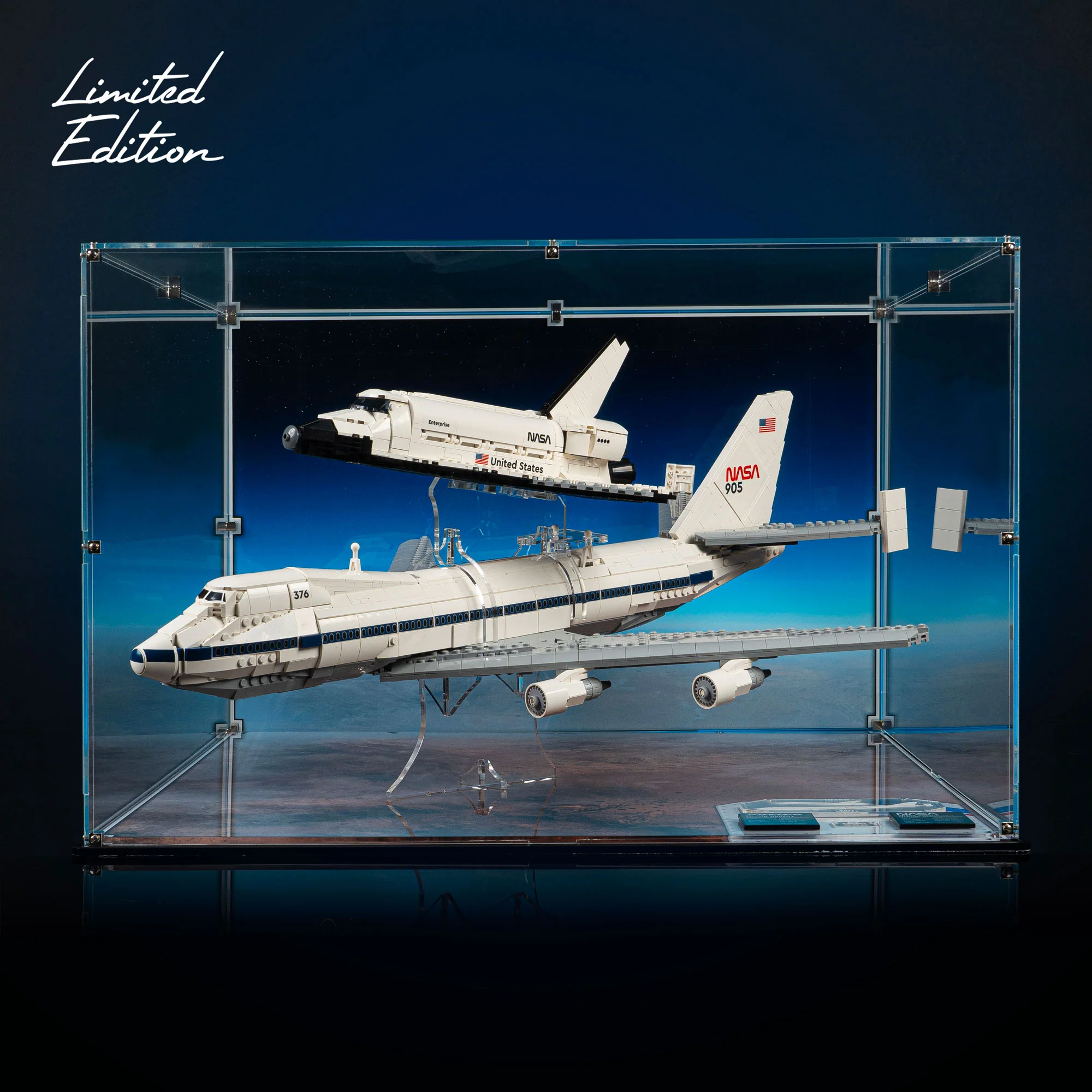 Limited Edition Display Case for LEGO® Icons: Shuttle Carrier Aircraft (10360) - Image 2