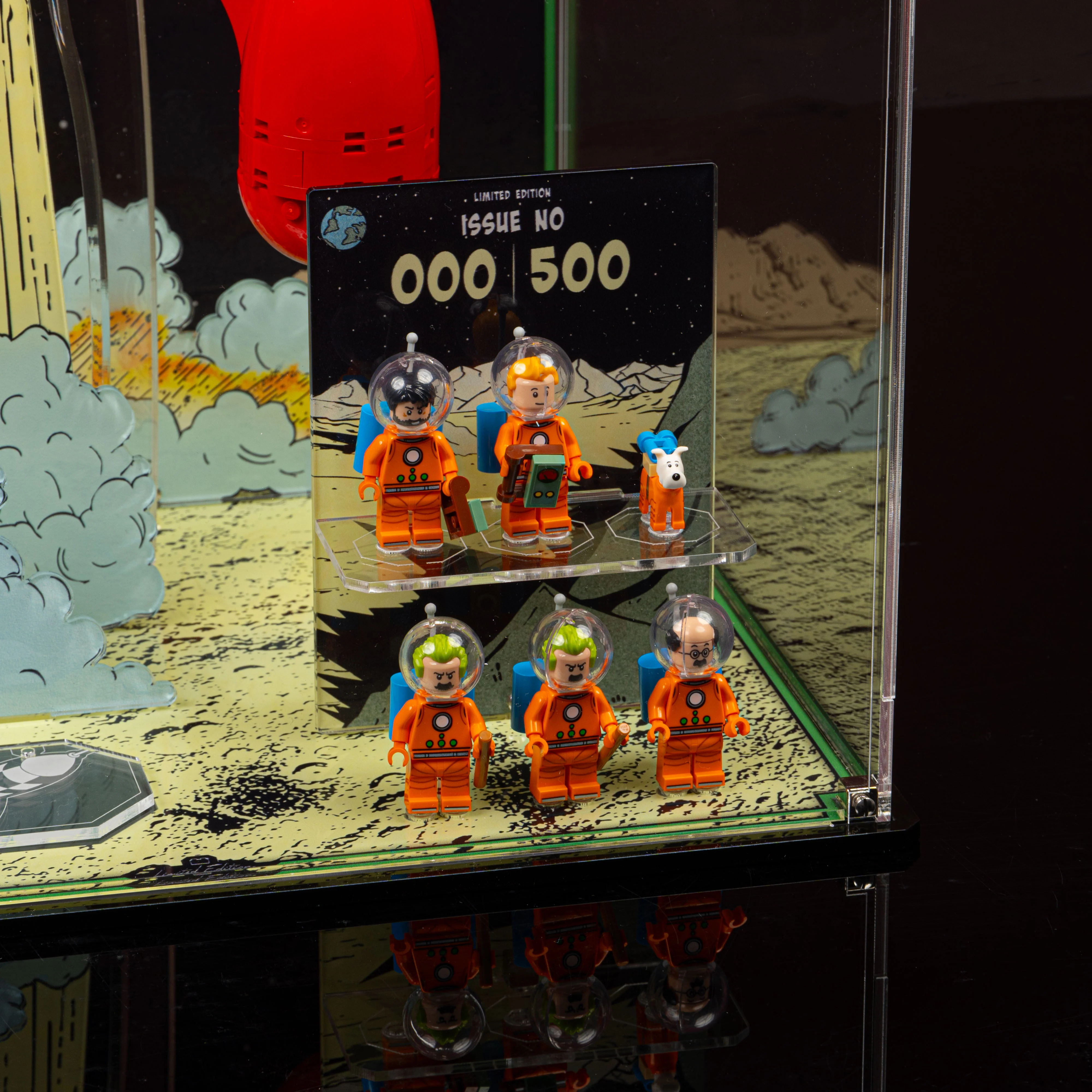 Limited Edition Display Case for LEGO® Ideas: Tintin® Moon Rocket (21367) - Image 11