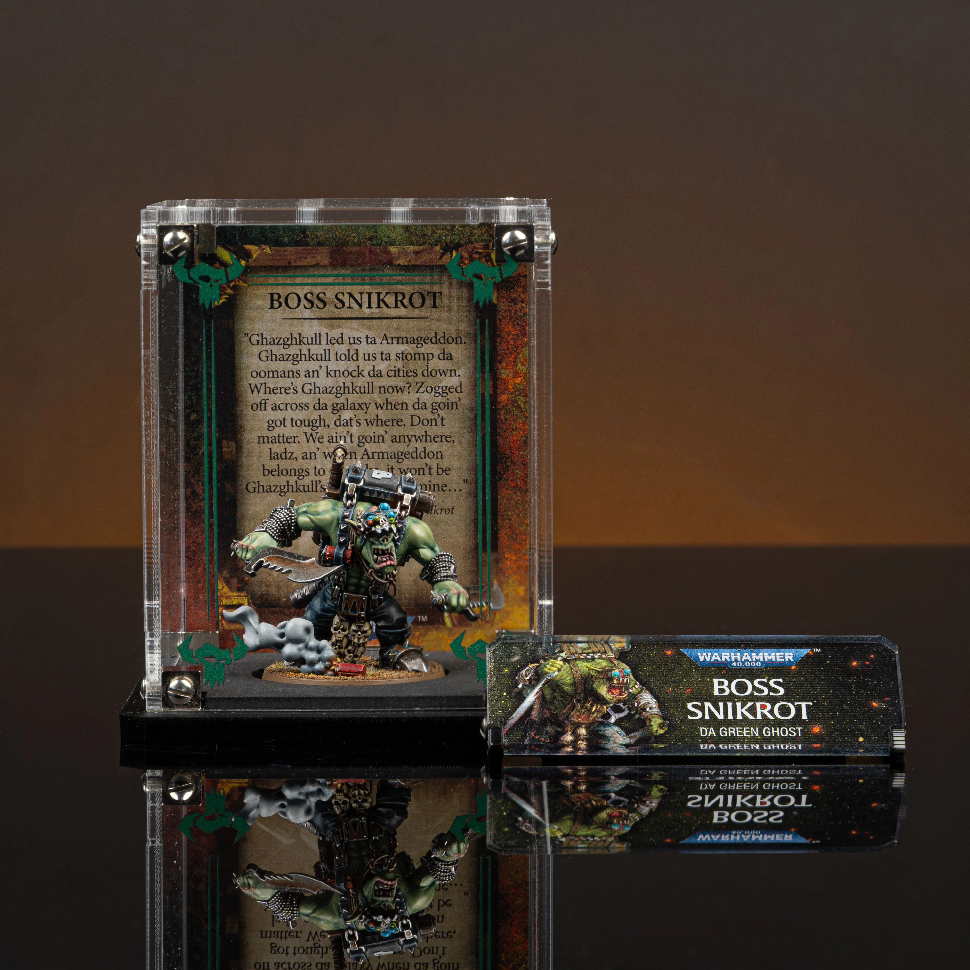 Limited Edition Display Cases for Warhammer® 40,000 Orks Miniatures - Image 9