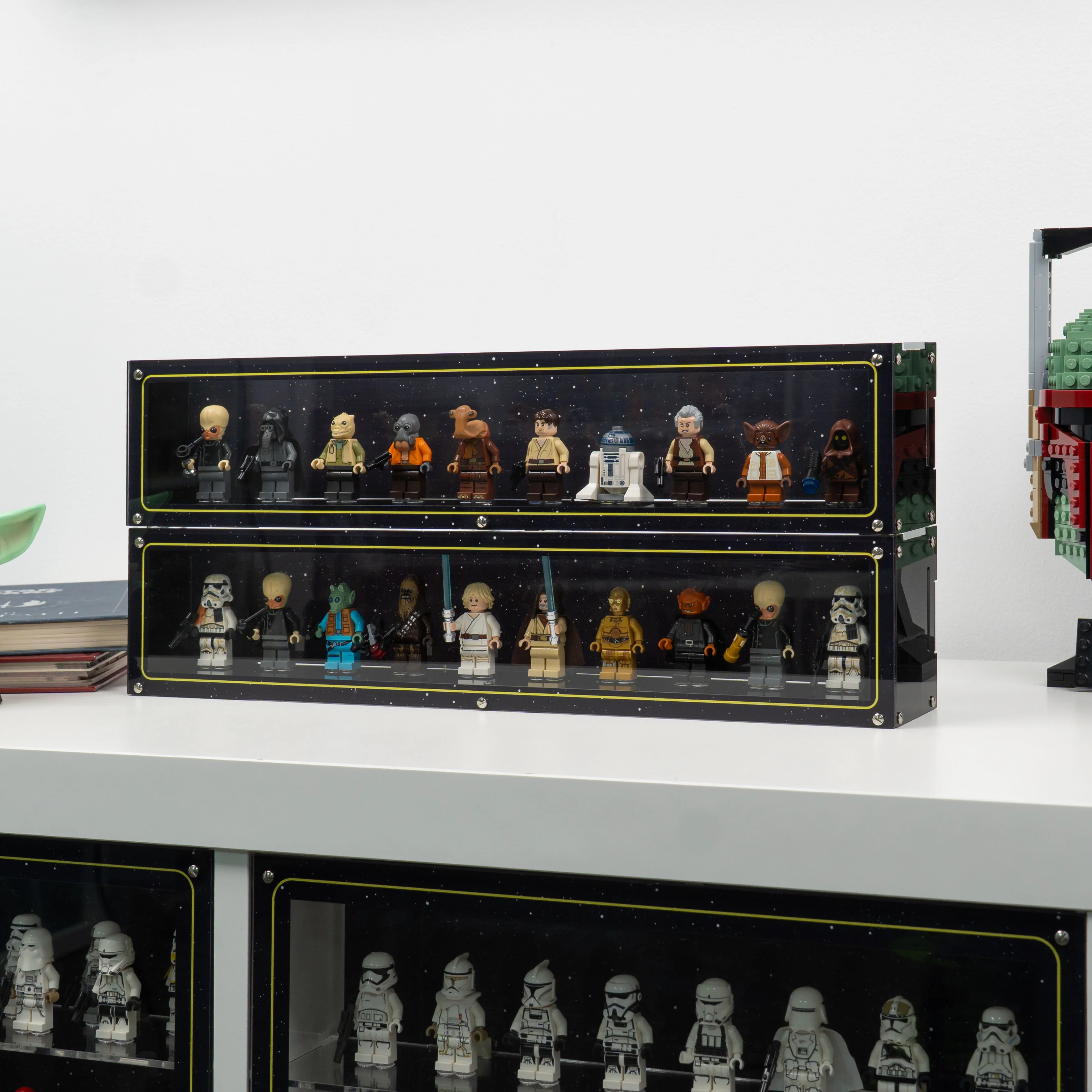 Wall Mountable Display Case for LEGO® Minifigures - Image 16