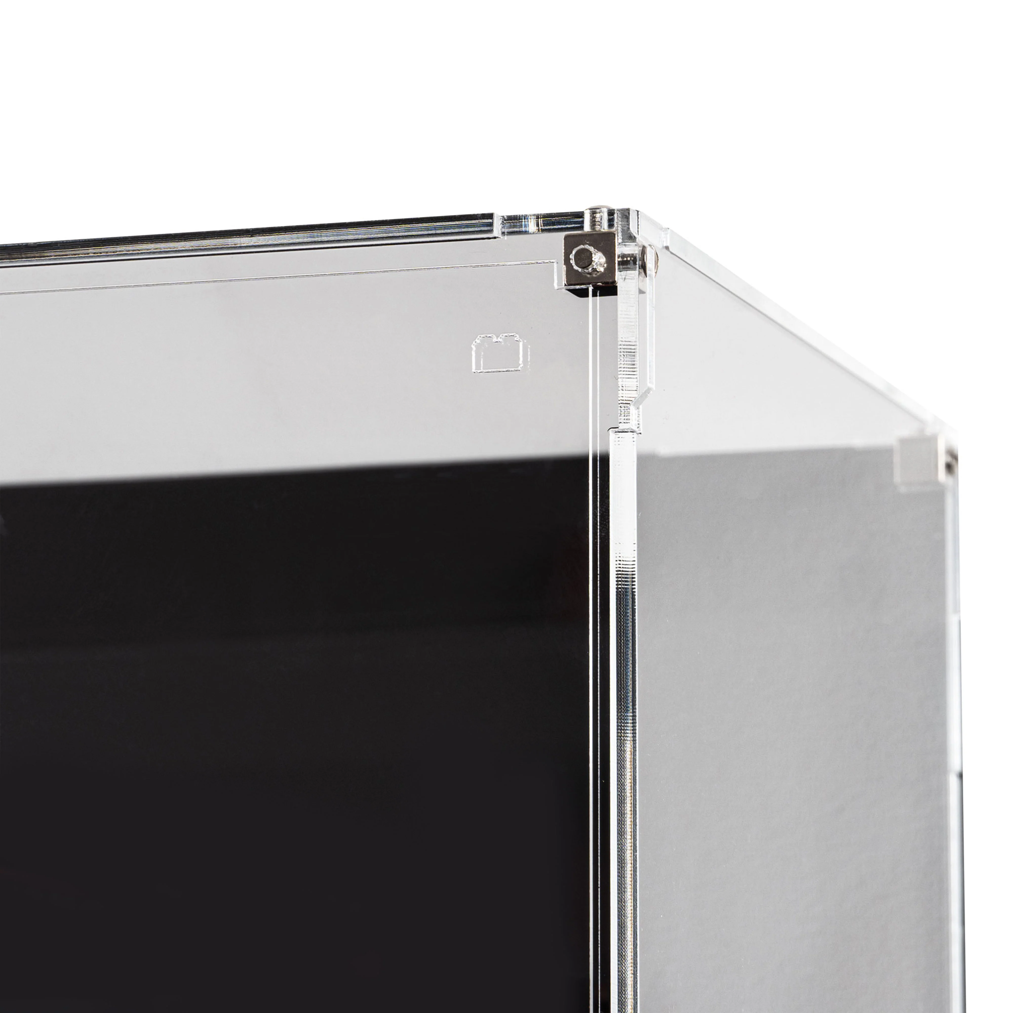 Wall Mounted Display Case for LEGO® Technic McLaren MCL39 F1® Car (42228) - Image 4
