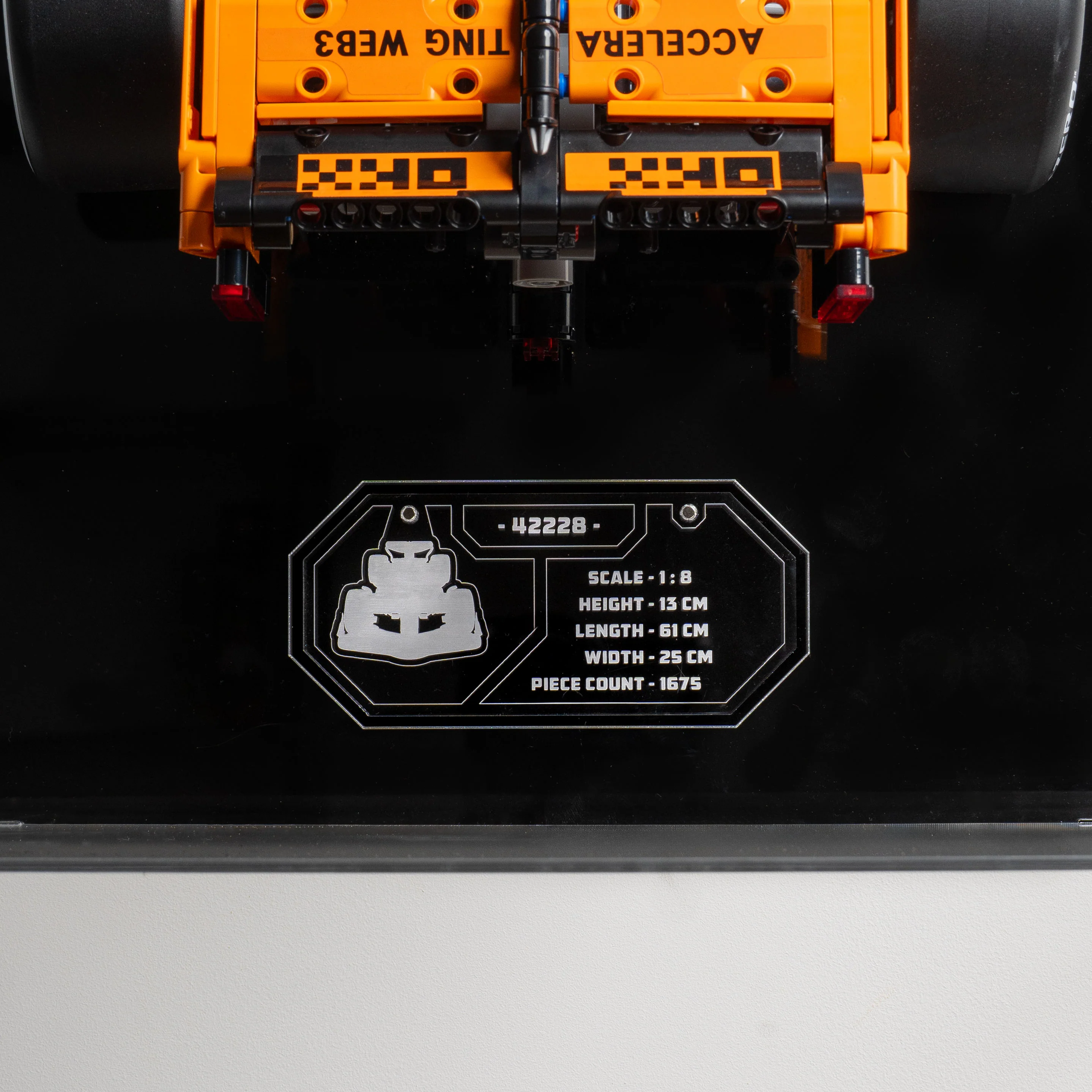Wall Mounted Display Case for LEGO® Technic McLaren MCL39 F1® Car (42228) - Image 5